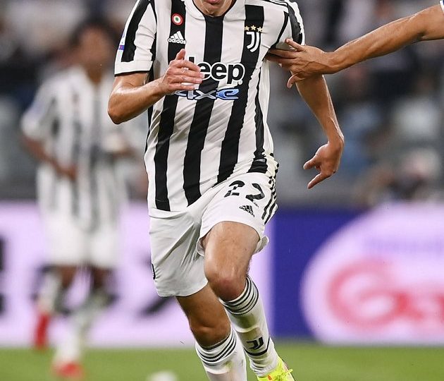 Frustrated Man Utd turn to Juventus attacker Chiesa