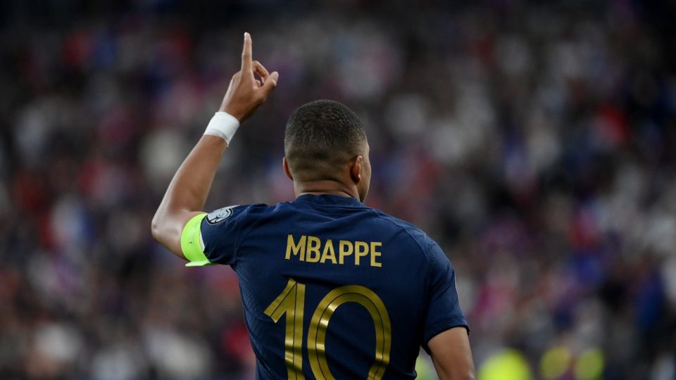 Real Madrid identify three alternatives to Mbappe