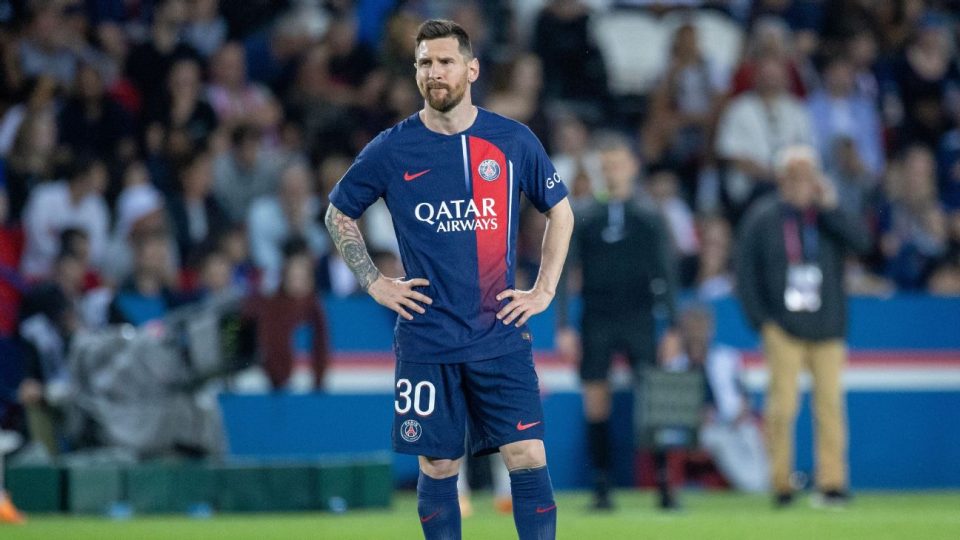 Messi: I suffered a 'fracture' with some PSG fans