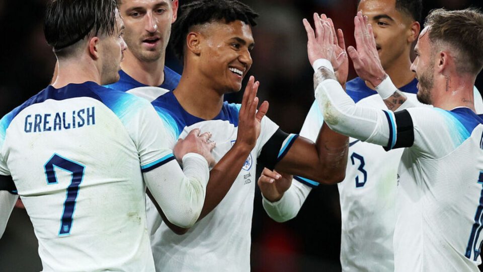 Watkins lifts England to friendly win over Australia as Henderson booed