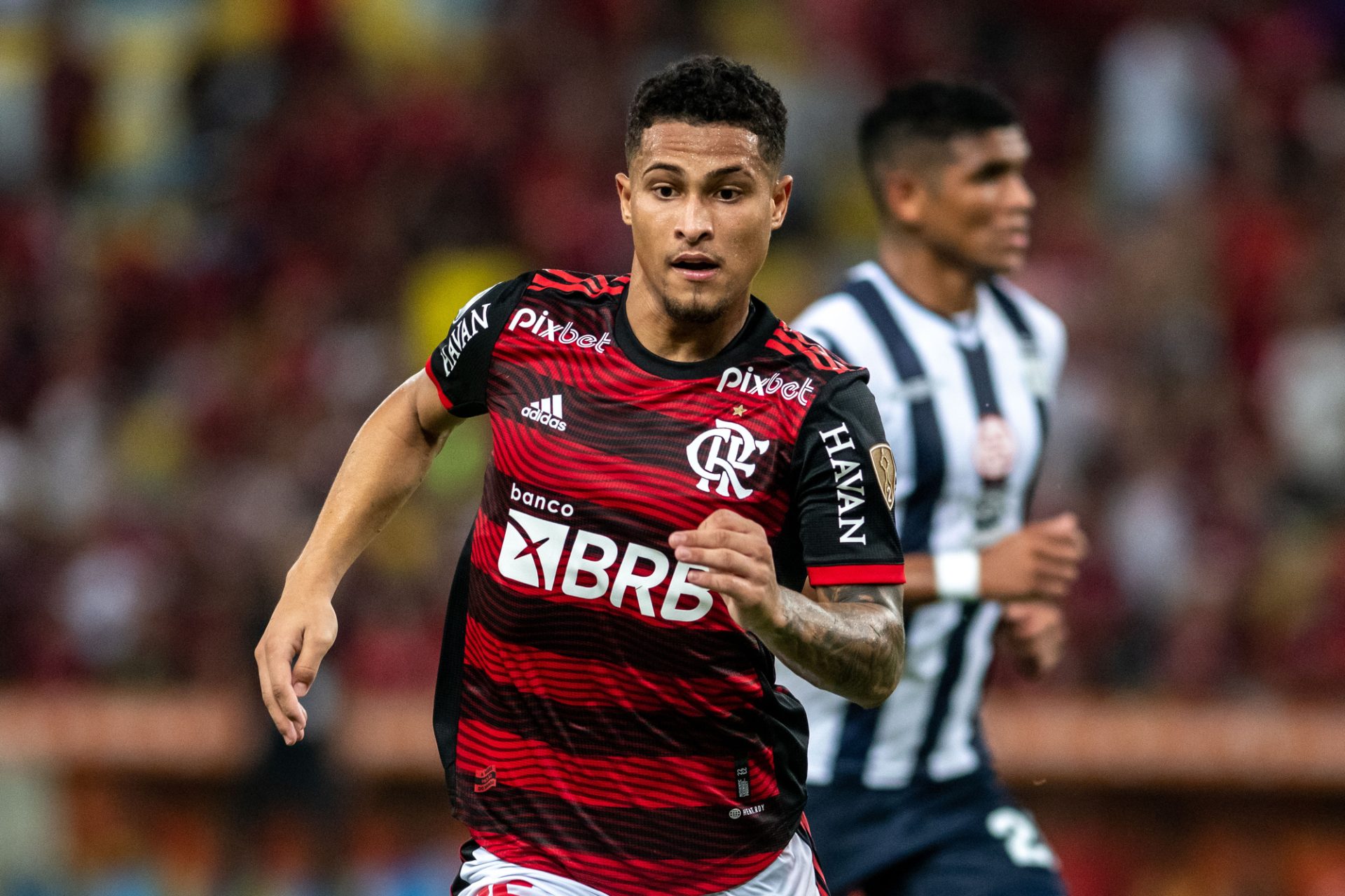 Rio, Brazil - april 12, 2022: Joao Gomes player in match between Flamengo (BRA) vs Talleres (ARG) by Libertadores Cup 2022, by round of groups, in Maracana Stadium — Stock Editorial Photography