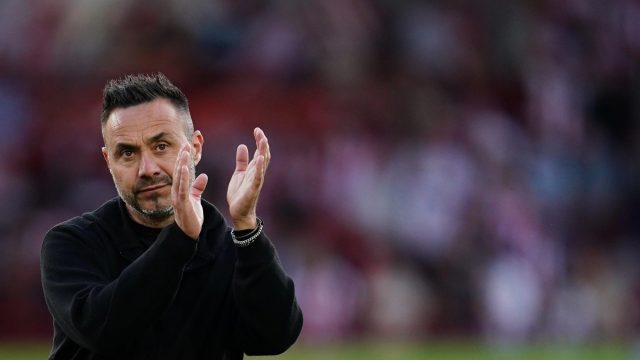 Roberto De Zerbi manager of Tottenham Hotspur during the Premier League match Brentford vs Tottenham Hotspur at GTECH Community Stadium, London, United Kingdom on 22 August 2026 — Photo by operations@newsimages.co.uk