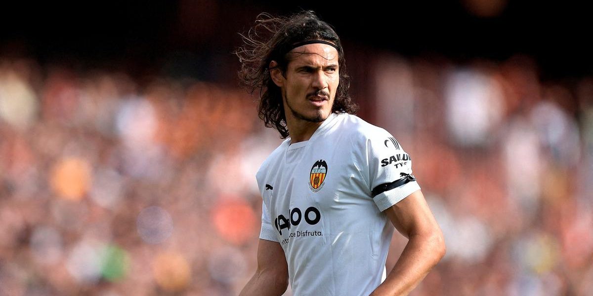 Boca Juniors signs Uruguay’s Cavani from Valencia on a free transfer