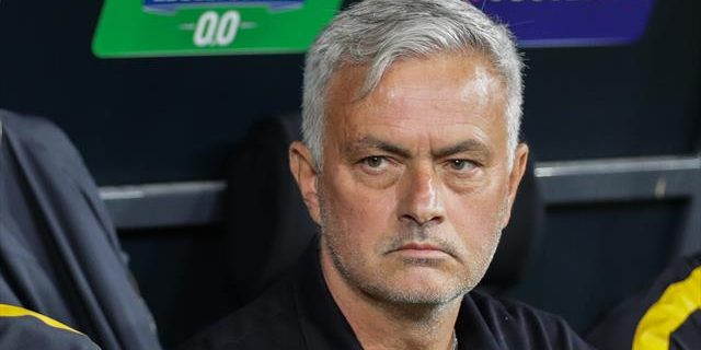 Mourinho charged with using abusive language at Europa League final