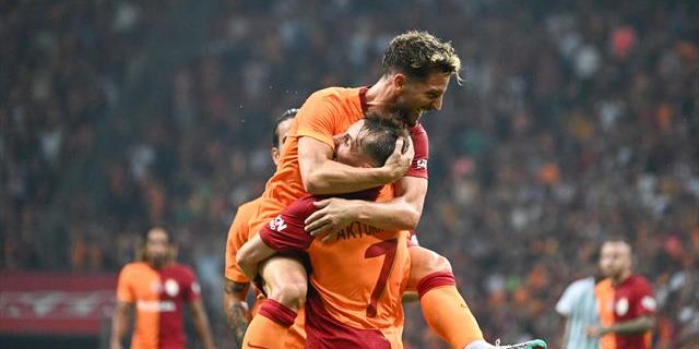 Stunning Mertens goal sees Galatasaray progress, Genk knocked out