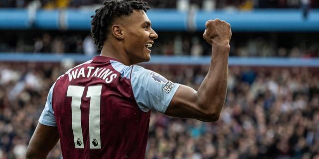 Watkins signs new long-term Aston Villa contract