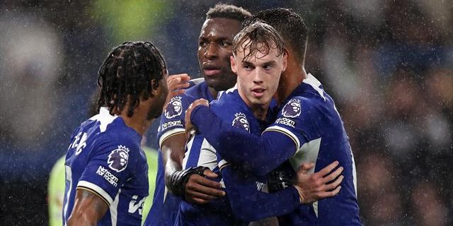 Chelsea and Man City share spoils in incredible eight-goal contest