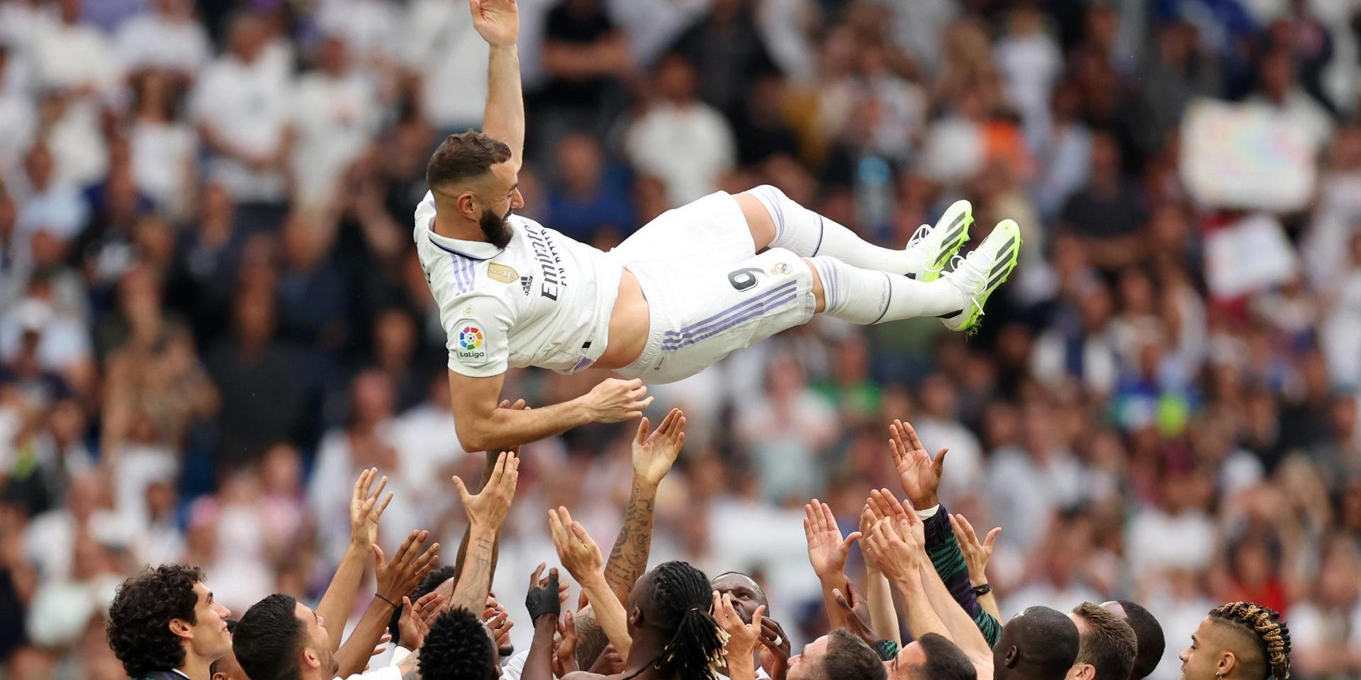 Benzema scores penalty on Madrid farewell