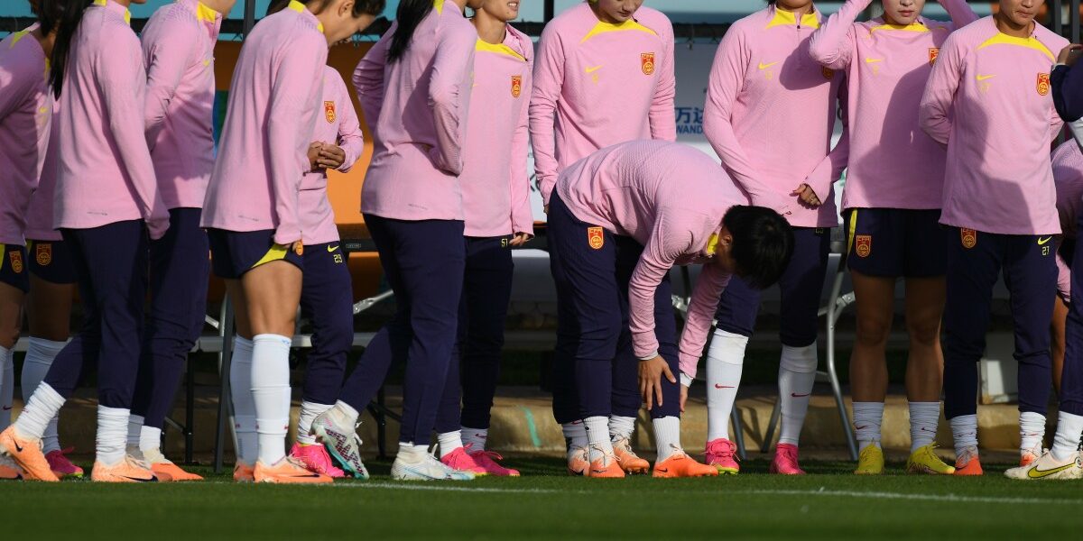 ADELAIDE, AUSTRALIA - JULY 18: Players from the China team warm up during their open training session on July 18, 2023 in Adelaide, Australia. (Photo by Sue McKay - FIFA/FIFA via Getty Images)