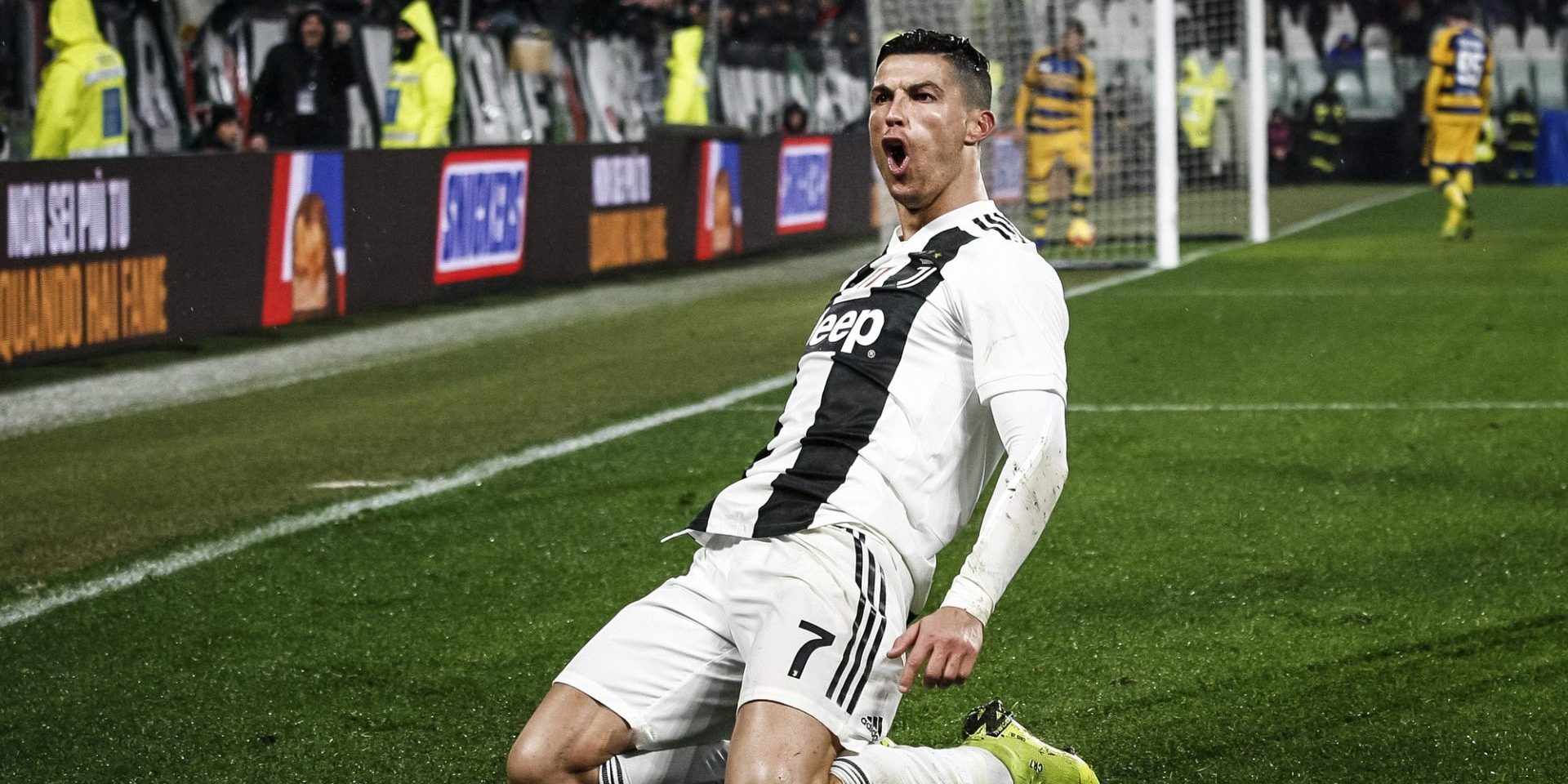 Cristiano Ronaldo, Portugal, Juventus, score and celebrating the goal. — Photo by CristianoBarni