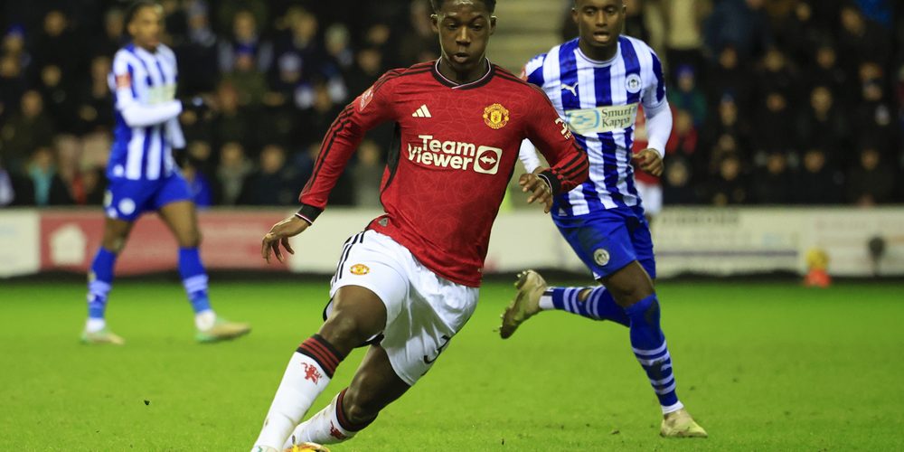 Kobbie Mainoo of Manchester United controls the ball during the Emirates FA Cup Third Round match Wigan Athletic vs Manchester United at DW Stadium, Wigan, United Kingdom, 8th January 2024 (Photo by Conor Molloy/News Images)