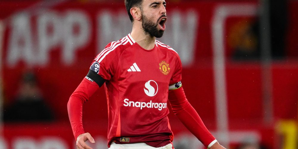 Bruno Fernandes of Manchester United celebrates his goal to make it 2-3 during the Premier League match Manchester United vs Nottingham Forest at Old Trafford, Manchester, United Kingdom, 7th December 2024 — Photo by operations@newsimages.co.uk