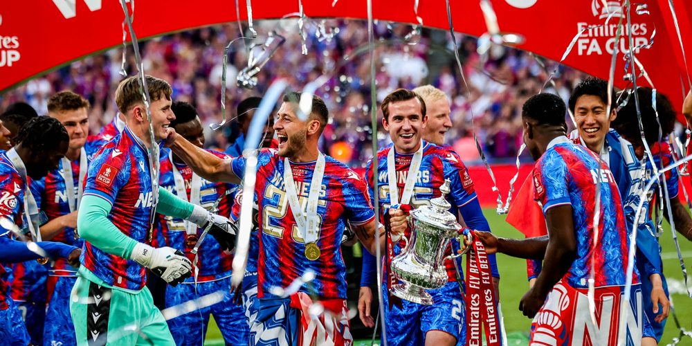 Crystal Palace lift the FA Cup after the teams victory following the Emirates FA Cup Final match Crystal Palace vs Manchester City at Wembley Stadium, London, United Kingdom, 17th May 2025

(Photo by Alfie Cosgrove/News Images)