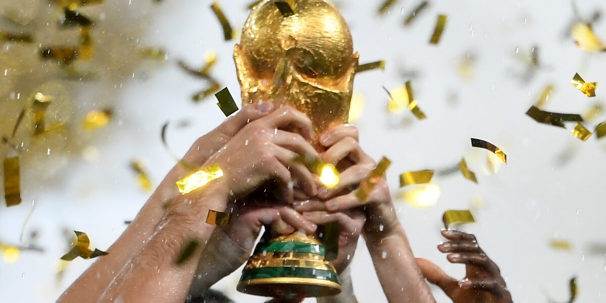 (FILES) This file photo taken on July 15, 2018 France's players lifting the Fifa World Cup trophy after the Russia 2018 World Cup final football match between France and Croatia at the Luzhniki Stadium in Moscow. - Four years after France's victory, football is waiting for its new master at the 2022 World Cup. But the contenders, Brazil, Argentina and France, are afraid of getting bogged down in the atypical World Cup in Qatar, which promises to be full of surprises. (Photo by Jewel SAMAD / AFP) / NO USE AFTER NOVEMBER 29, 2022 12:48:52 GMT - RESTRICTED TO EDITORIAL USE - NO MOBILE PUSH ALERTS/DOWNLOADS
 - RESTRICTED TO EDITORIAL USE - NO MOBILE PUSH ALERTS/DOWNLOADS