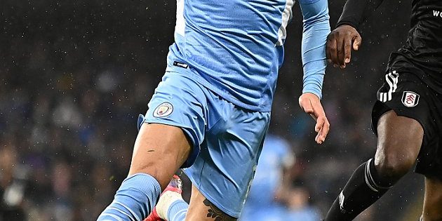 Man City hit by defensive injury doubt