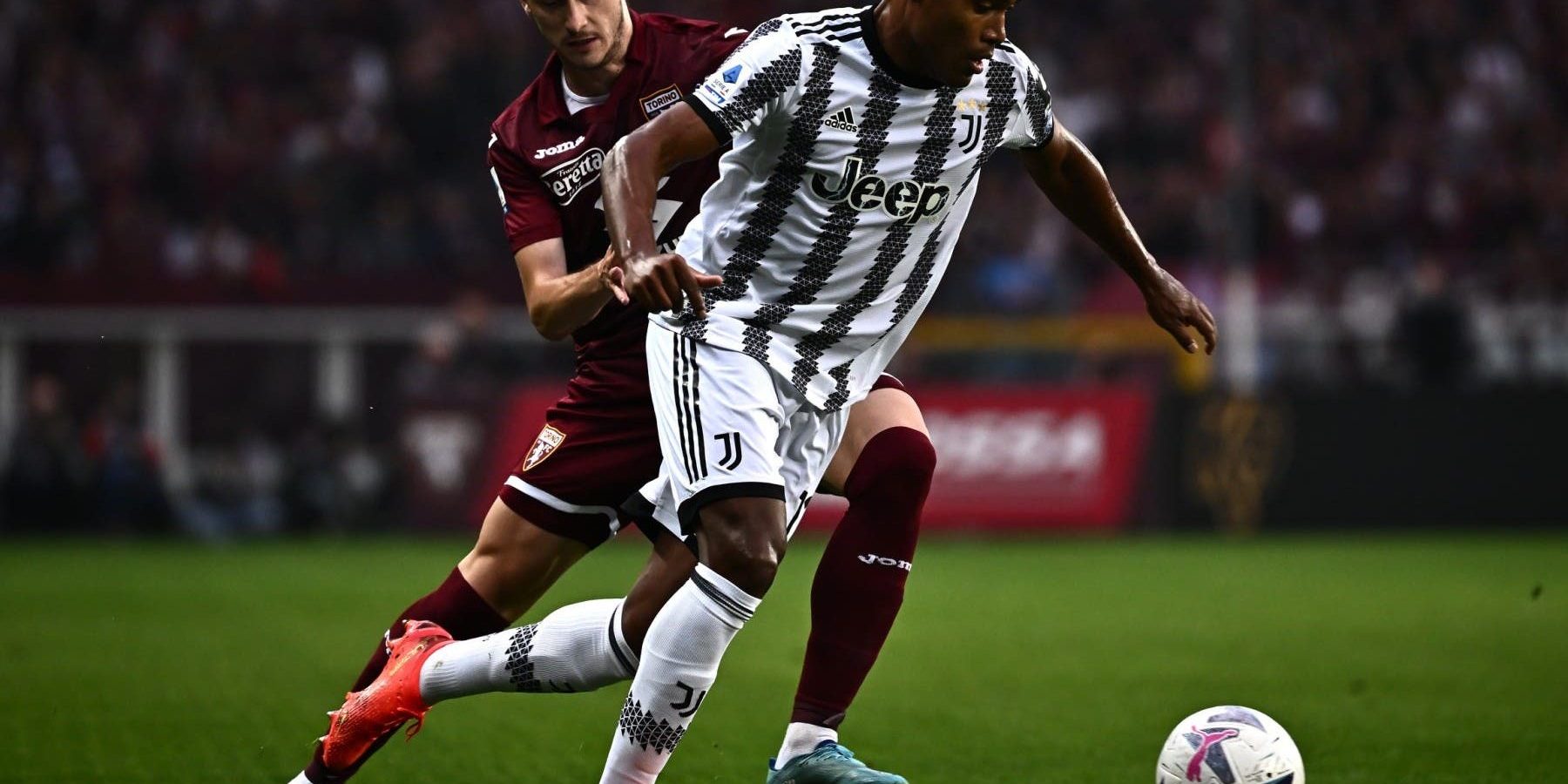 Saudi clubs vying for Juventus fullback Alex Sandro