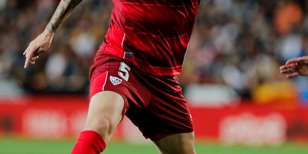 Fulham make move for Sevilla attacker Lucas Ocampos