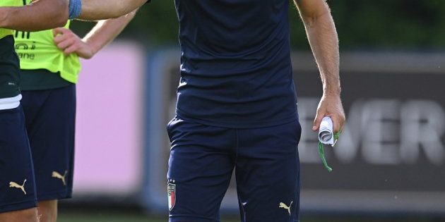 Italy coach Mancini: Will Regetui start against Holland