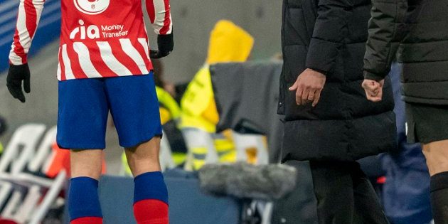 DONE DEAL: Atletico Madrid sign Chelsea captain Cesar Azpilicueta