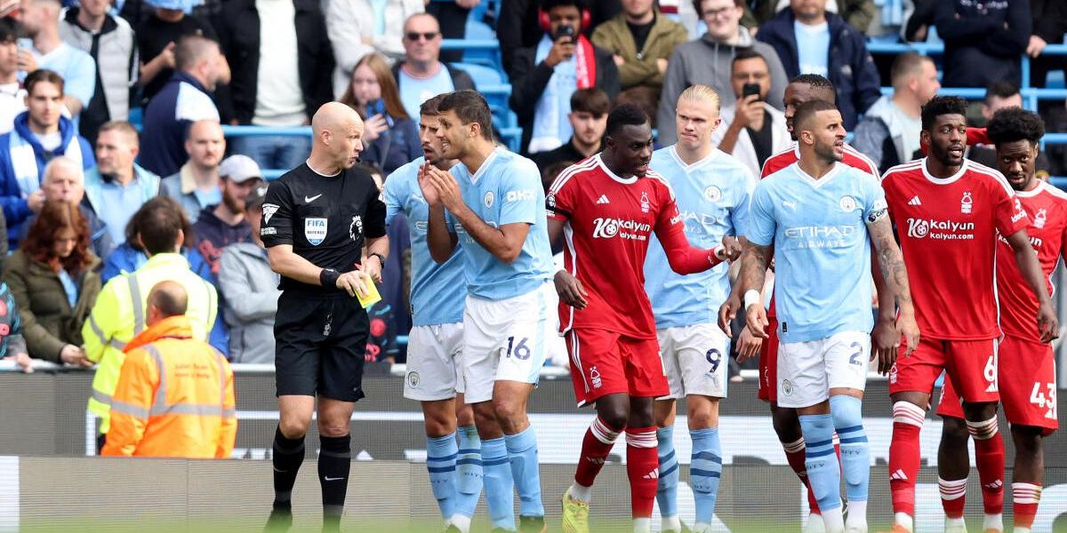 Man City beats Nottingham Forest 2-0 despite Rodri red card