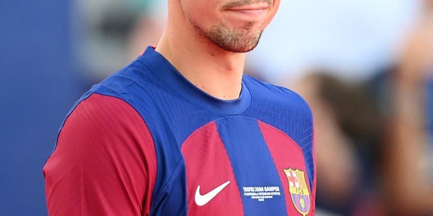 Al-Nassr keen on adding Clement Lenglet to their ranks