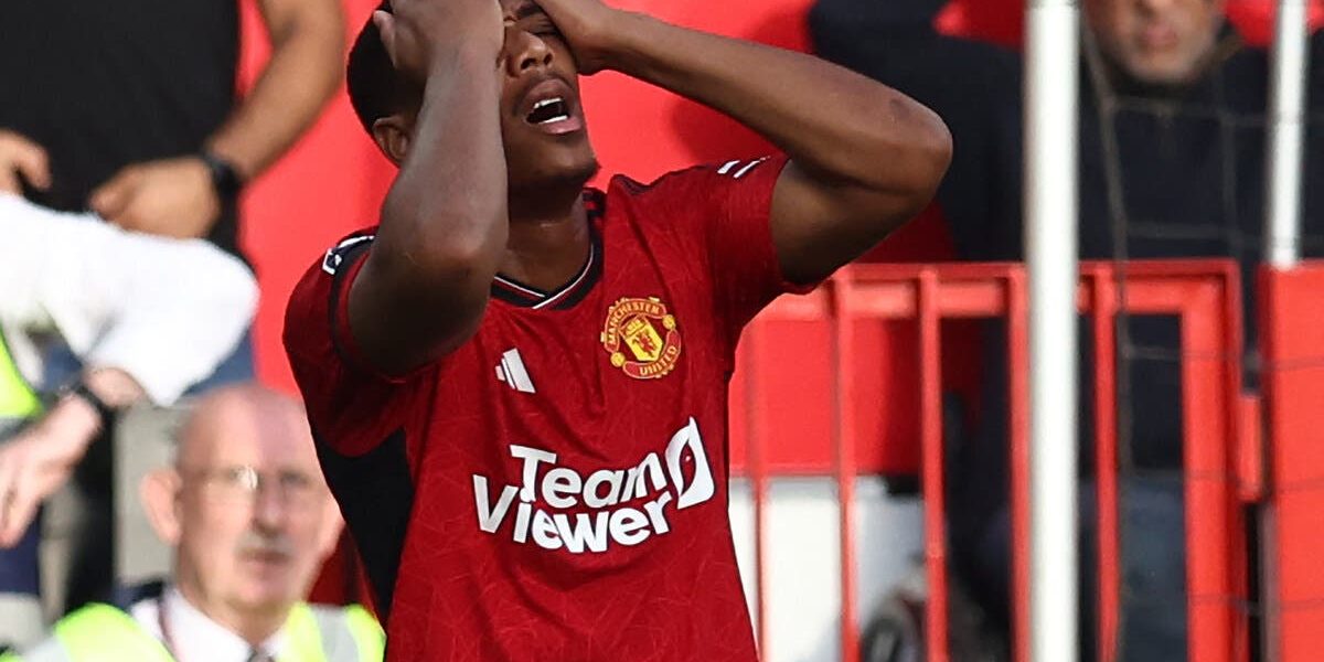 Martial ponders Manchester United exit