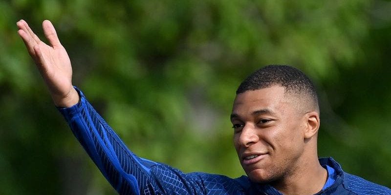 Liverpool want PSG star Kylian Mbappe on loan