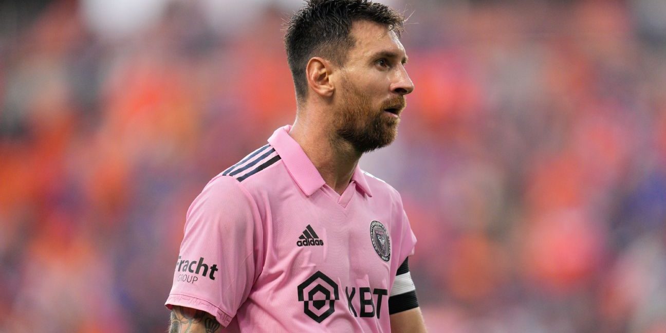 Martino: Messi a doubt to make MLS debut Sat.