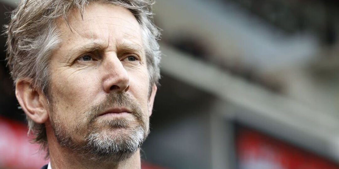 Legendary goalkeeper Van der Sar in intensive care