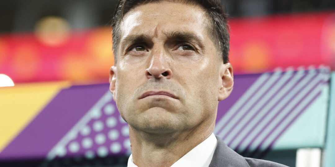 Sevilla appoint former Uruguay boss Diego Alonso