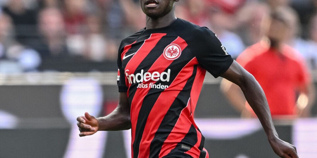 Kolo Muani skips Frankfurt training in effort to force PSG switch