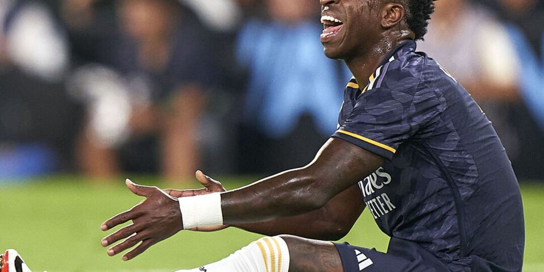 Vinicius out with hamstring injury, will reportedly miss up to 6 weeks