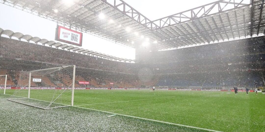 Hailstorm delays AC Milan's clash with Verona