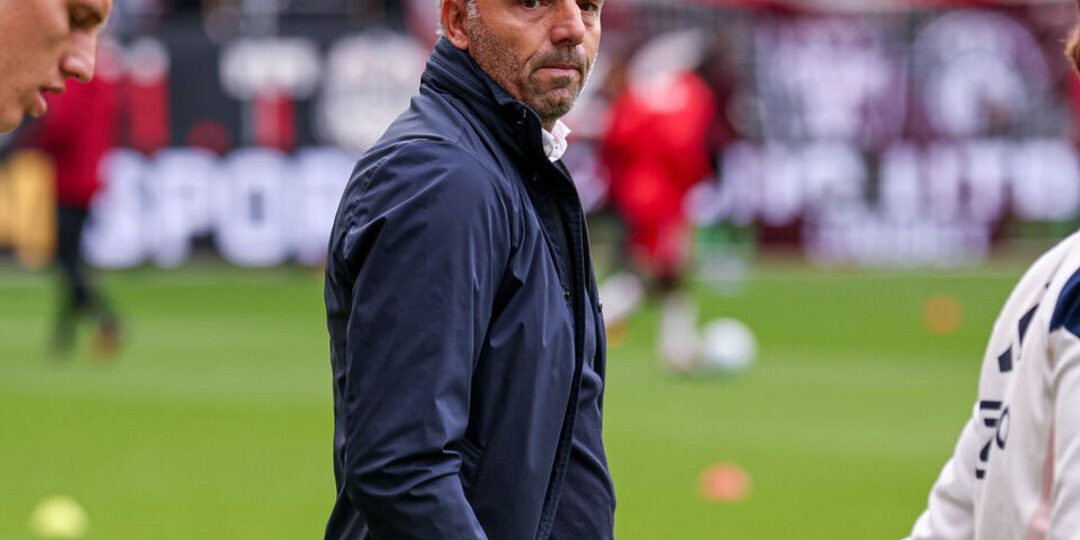 Ajax part ways with Maurice Steijn after woeful start to season